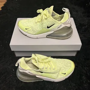 Nike air max 270 barely volt platform lace up shoes sneakers women’s 8 thumbnail 1