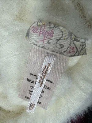 Free People White Fuzzy Winter Hat Women’s OS thumbnail 3