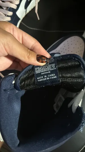 Jordan 1 Bubblegum Women’s Air Retro High OG thumbnail 5