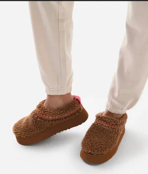 UGG Tazz Heritage Slippers Braid 7 thumbnail 1