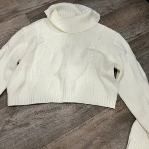 Cider small cropped sweater‎ thumbnail 3