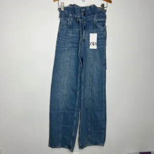 Zara the pleated jean in medium blue trendy women's size 2 new‎ with tags modern thumbnail 2