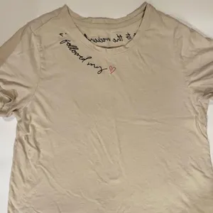 Old Navy- I followed my heart It lead me to the weekend T Shirt thumbnail 1