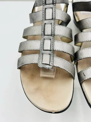 Munro American Darian Silver Elastic Strappy Slingback Sandals Shimmer Sz 9M thumbnail 5