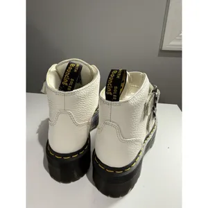 Dr. Martens Women's Devon Flower Leather Platform Boots -‎ White Milled Sz 5 thumbnail 3