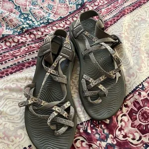 Chaco women’s sandals thumbnail 1