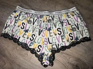 Victoria’s Secret LOVE VS Lacy sleep boxy shorts! thumbnail 6