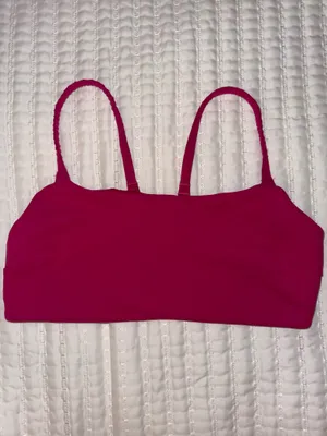 Lululemon Wunder Train Strappy Bra thumbnail 2