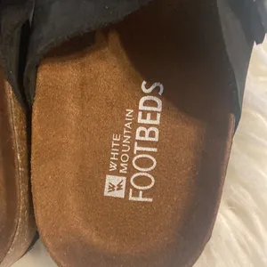 White Mountain Black and Brown Footbeds sandals size 9M BNWOT thumbnail 2