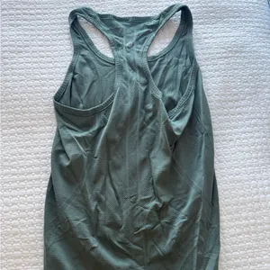 Lululemon Tank Top thumbnail 2
