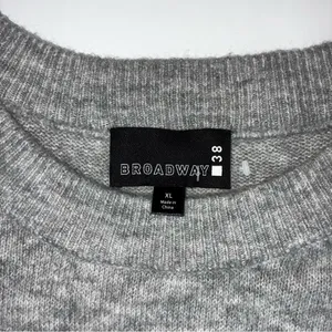 Day Dreamer Women's Gray Super Soft and Cozy Sweater thumbnail 4