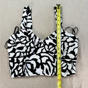 Monteau Los Angeles Crop Tank Top Womens M Black & White Geo Print Smocked thumbnail 6