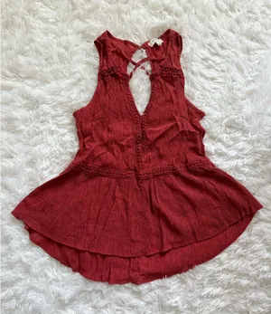 Umgee tank with cutouts thumbnail 1
