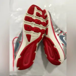 Nike Dual Fusion Running Shoes Silver Red Volt Women’s Size 8 thumbnail 9