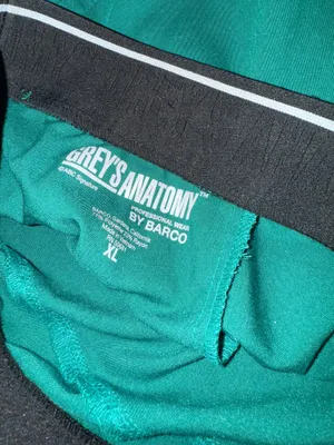 Grey's Anatomy Hunter green scrubs set thumbnail 6