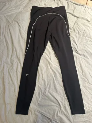 Black Fabletics Leggings thumbnail 2