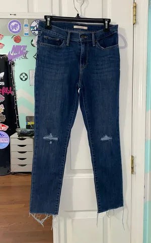 Levi’s Jeans  thumbnail 2