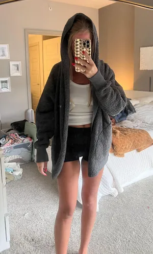 Sweatshirt thumbnail 2