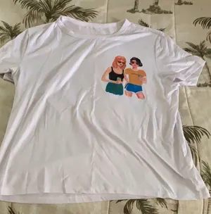 Young Adult Tshirt Size L thumbnail 1