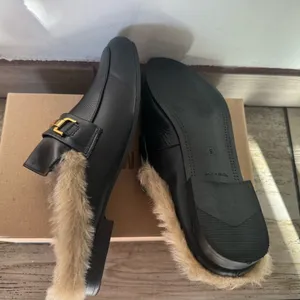 Steve Madden Black Leather Fur-Lined Mule with Gold Horsebit thumbnail 6