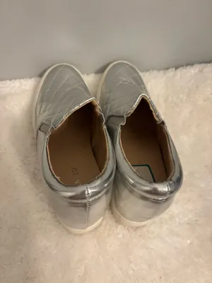 Silver slip on Metallic Sz.7 with wedge thumbnail 4