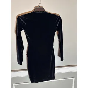 Boohoo Black‎ Crushed Velvet Wrap Mini Dress Size 4 Long Sleeve thumbnail 4
