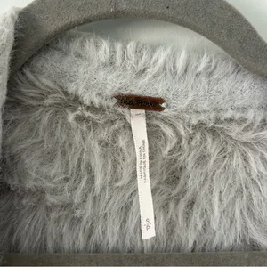 Free People Light Grey Super Soft Faux Fur Fuzzy Lounge Cardigan Sweater S thumbnail 5