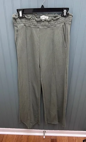 Abercrombie Fitch Soft A&F Collection Olive Green Jogger Pants Lounge‎ XS Ruffle thumbnail 1