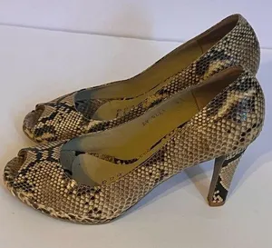 Gently used André Valentino snakeskin peep toe pumps. Size 9. thumbnail 1