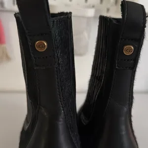 UGG Camden Exotic Chelsea Boots EUC thumbnail 4
