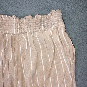 Pink Rose Wide Leg Pants Women S Tan White Striped Smocked High Rise Linen Blend thumbnail 11