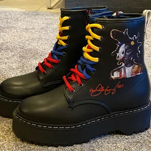 Steve Madden x Harlem Festival of Culture Lace-Up Platform Combat Boots thumbnail 1