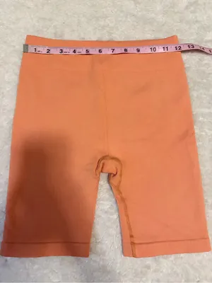 Fabletics medium Women's Peach/orange High-Waisted Seamless Biker Shorts thumbnail 2