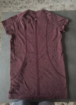 Lululemon Short-Sleeve Shirt 2.0 Hip Length Sparkle thumbnail 1