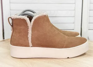 Toms Verona Suede Sherpa Lined Ankle Boots Sneakers Tan Size 7.5 thumbnail 1