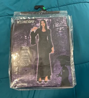 Adult Morticia Addams costume M 6-8 thumbnail 1