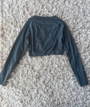 Alphalete Long Sleeve Cropped green shirt thumbnail 4