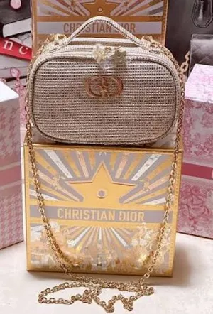 Christian Dior HOLIDAY 2025 GOLD Pouch/Clutch Limited Edition, Boxed and chain thumbnail 1