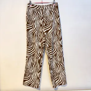 12th Tribe Mid Rise Straight Leg Ankle Trousers Pants Cream Brown Zebra Size S thumbnail 3