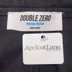Apricot Lane Double Zero Womens High Rise Wide Leg Cargo Pants Black Medium NWOT thumbnail 7