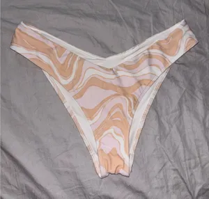 Abercrombie Bikini Bottoms thumbnail 1