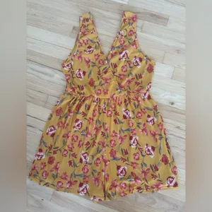 Xhilaration Women’s Floral Romper thumbnail 8