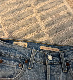 Levi’s Jeans Ribcage Straight Ankle thumbnail 2