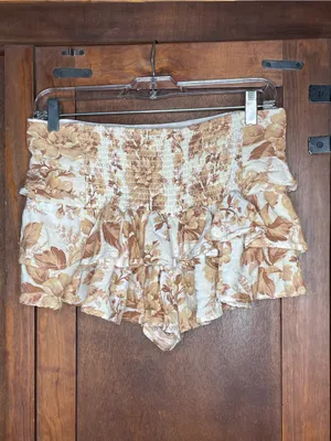 Free People Days Gone By Tiered Shorts Ivory Tan Floral Medium Ruffle Boho thumbnail 4