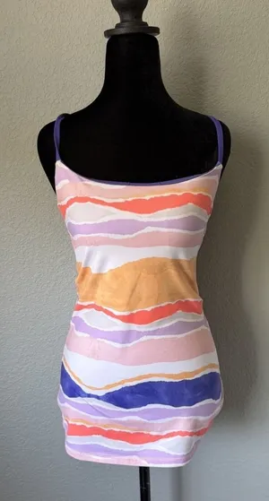 Lululemon Womens Size 4 Multicolor Strappy Back Built In Bra Tank Top No Pads thumbnail 1