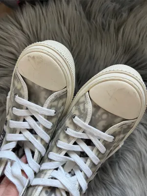 EUC Fashion White and Gray High-Top Sneakers with Black Skull Patch sz 9/39 thumbnail 3