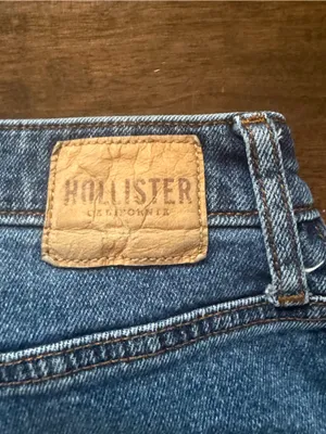 Hollister curvy ultra high rise dad jeans thumbnail 4