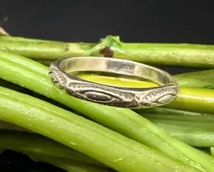 Vintage 925 Sterling Silver Southwestern Skinny Stackable Ring Size 9 thumbnail 1