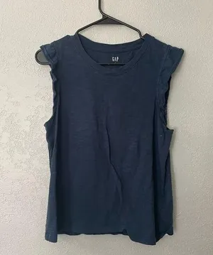 Gap dark blue top thumbnail 1