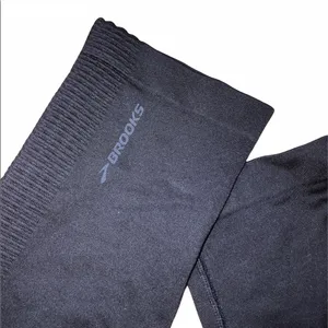Brooks Pure Project Small black athletic leggings thumbnail 3